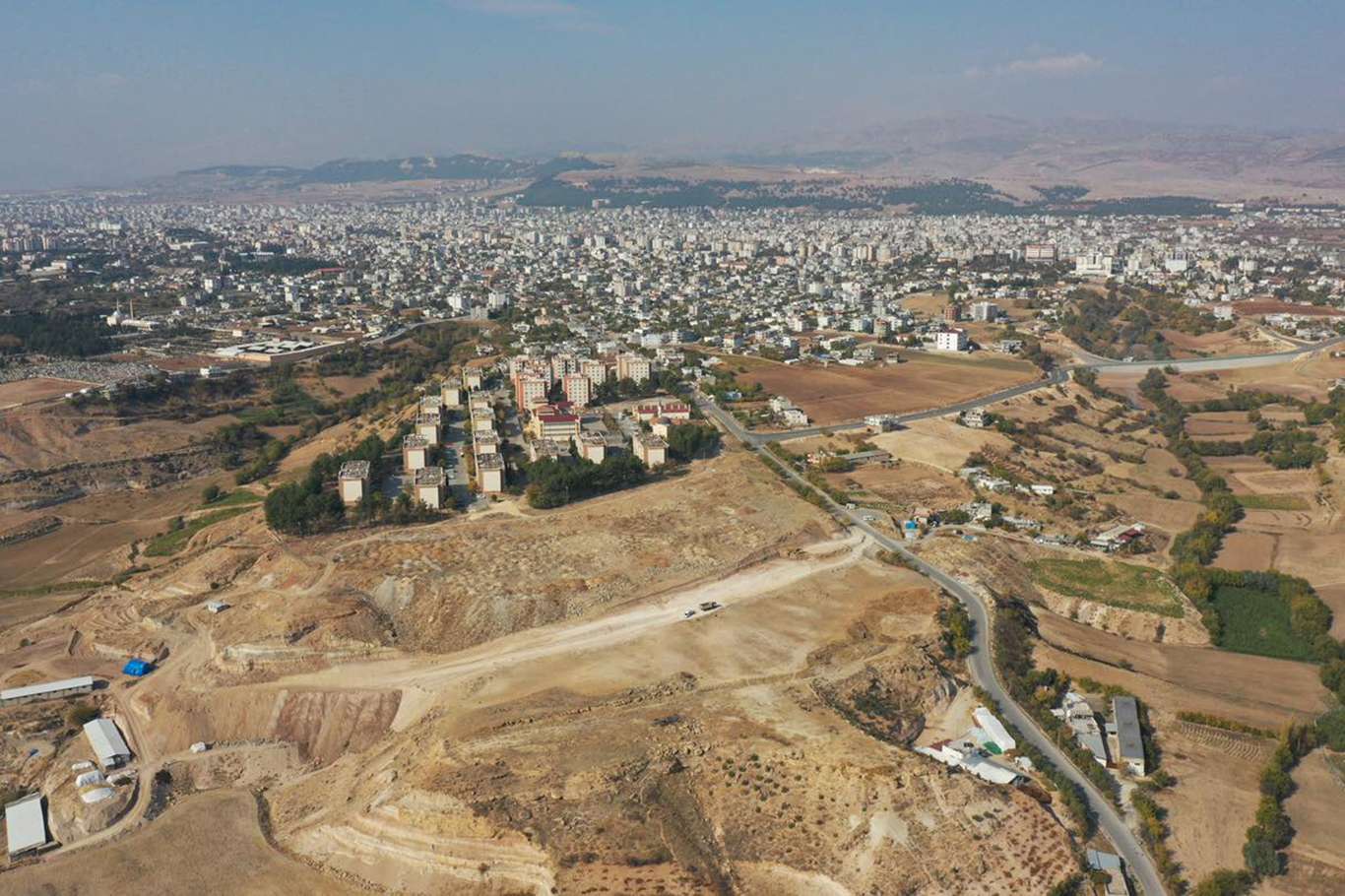 Adıyaman Güney Çevreyolunda çalışmalar devam ediyor Adıyaman Güney Çevreyolunda çalışmalar devam ediyor